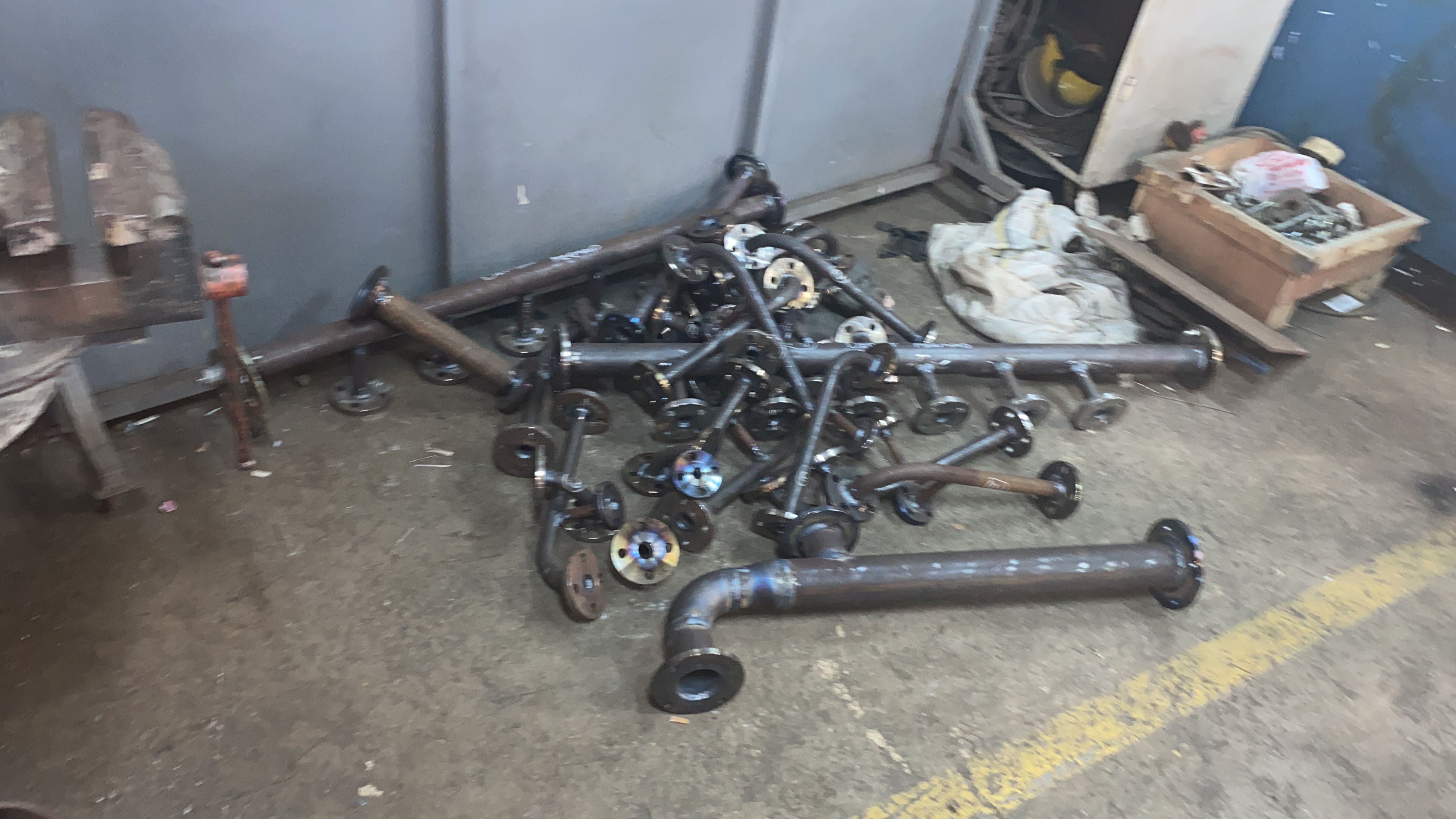 B41FF95C-4F56-4BEE-857E-EBB0ECEFC69D